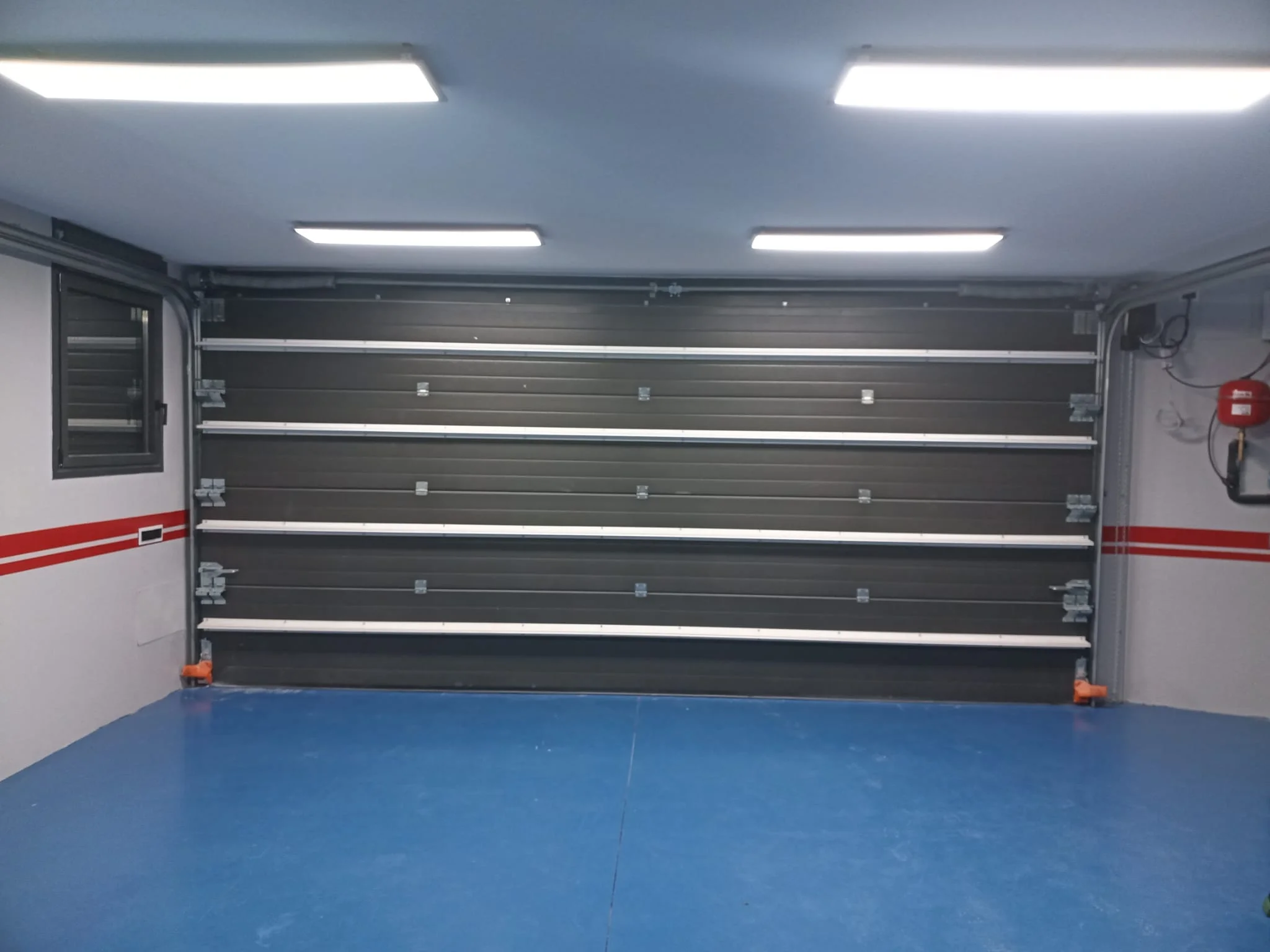 Contacto Carjo Puertas Automáticas